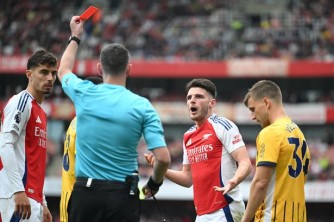 Arsenal niyo iri kubirenganiramo! Iby'amategeko mashya y'imisifurire muri English Premier League atavugwaho rumwe