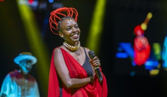 Teta Diana yahawe Buruse yo kwiga umuziki muri Suède