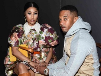 Nicki Minaj yikomye abamunenga ko yashatse umugabo w'umukene