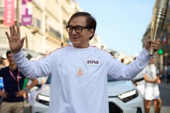 Jackie Chan yanyomoje ibyari bimaze iminsi bimuvugwaho