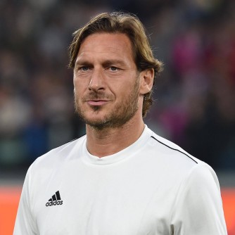 Francesco Totti w'imyaka 48 ashaka kugaruka mu kibuga nyuma y’imyaka irindwi asezeye