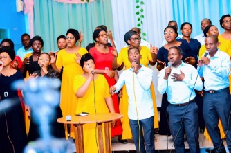 Galed Choir yashyize hanze indirimbo ya mbere y'amashusho "Nyumva" nyuma y'imyaka 27 - VIDEO