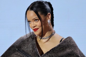 Rihanna yahishuye umuhanzi yifuza gukorana na we indirimbo