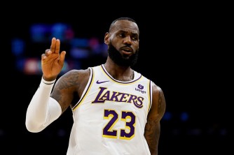 LeBron James yagaragaje agahinda nyuma y’uko Donald Trump atorewe kuyobora Amerika