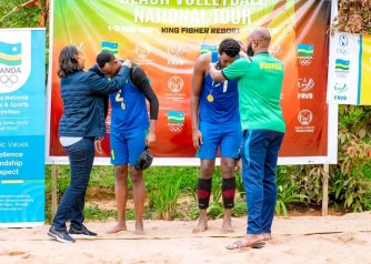 Beach Volleyball: Amakipe ya Ntagengwa /Gatsinzi  na Munezero/Benita yegukanye agace ka mbere ka shampiyona 