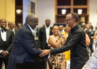 Perezida Kagame na Madamu Jeannette Kagame bitabiriye ibirori byo kwizihiza  isabukuru y’imyaka 80 ya Tito Rutaremara