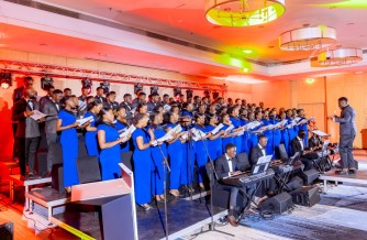 Choeur International et Ensemble Instrumental de Kigali yakoze igitaramo cyinjiza abantu muri Noheli - AMAFOTO