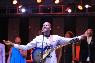 Gentil Misigaro ategerejwe i Kigali mu gitaramo cya Joyous Celebration nyuma y'imyaka 5 ahataramiye