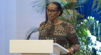 Madamu Jeannette Kagame yacyebuye abumva ko nta munezero uba mu rugo