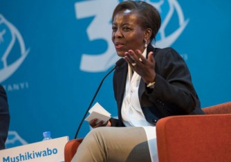 Urugendo rwa Louise Mushikiwabo, Umuyobozi w’Intangarugero