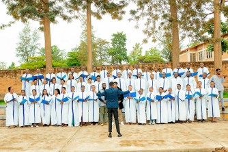 Ku nshuro ya kabiri, mu ndimi zirenga 7, Chorale Inshuti za Mariya yabateguriye cya gitaramo "Immaculate Mary Concert"