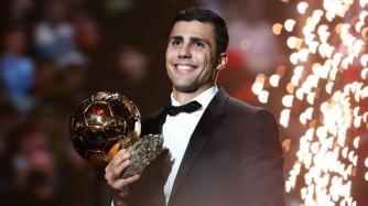 Rodri yasubije Cristiano Ronaldo wavuze ko yatwaye Ballon d'Or yari ikwiye Vinicius 