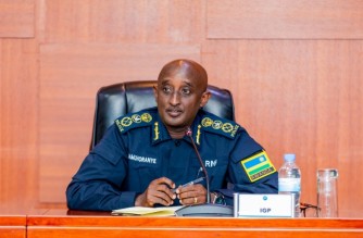 CG Felix Namuhoranye yakiriye aba Ofisiye bakuru ba Polisi