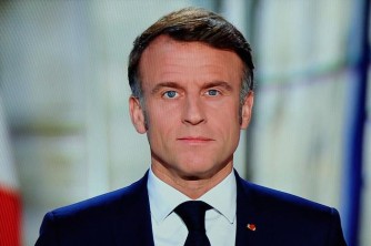 Impamvu Emmanuel Macron amaze iminsi atakira umushyitsi ubwe muri Élysée Palace 