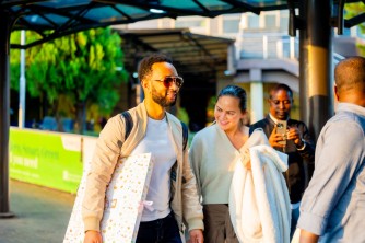 John Legend n'umugore we bageze i Kigali- AMAFOTO+VIDEO