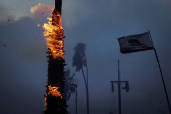 Los Angeles hatangiye igikorwa cyo kwiyubaka nyuma y’inkongi zibasiriye Umujyi