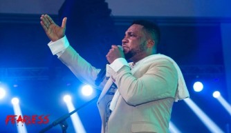 Tim Godfrey wamamaye mu ndirimbo "Nara" agiye gutaramira bwa mbere mu Rwanda 